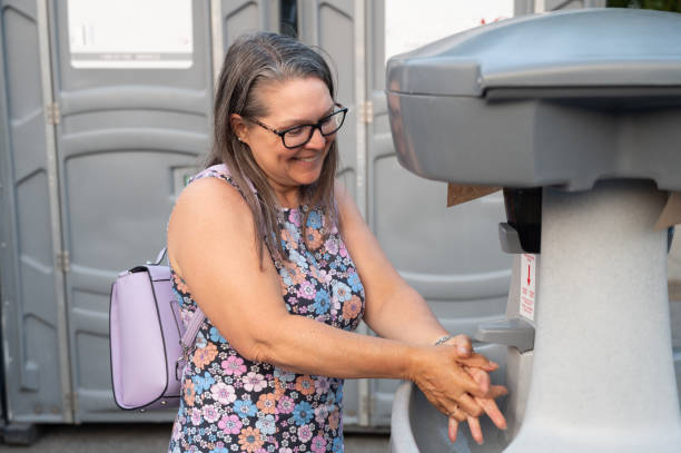 Portable Toilet Options We Offer in Friendswood, TX